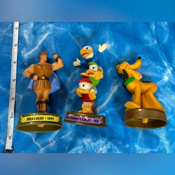 McDonald’s - 2002 Walt Disney 100 Years of Magic Toys - Set of 3 - 💪🦆🐕 - Picture 5 of 6
